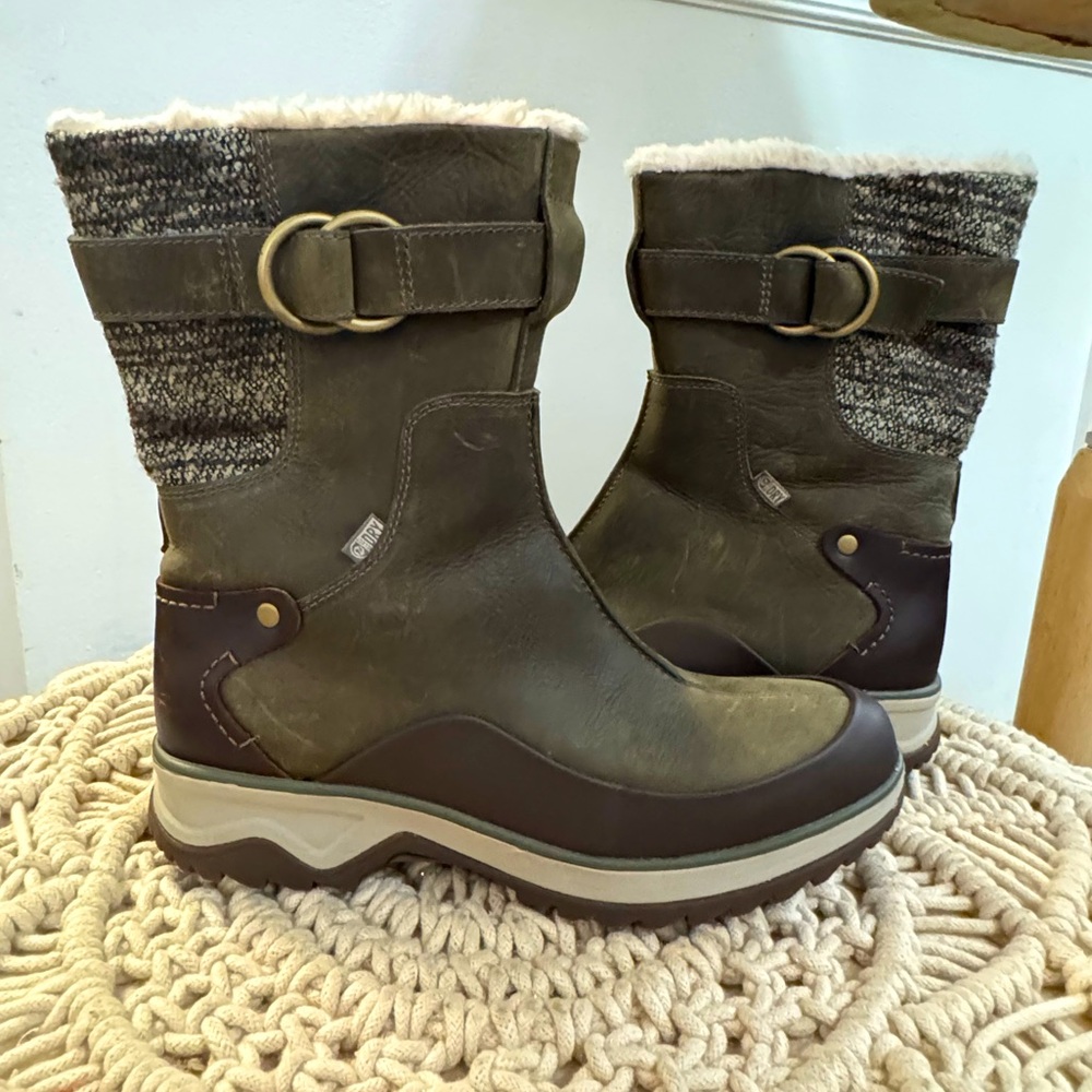Women's Merrell Olive Winter Boots